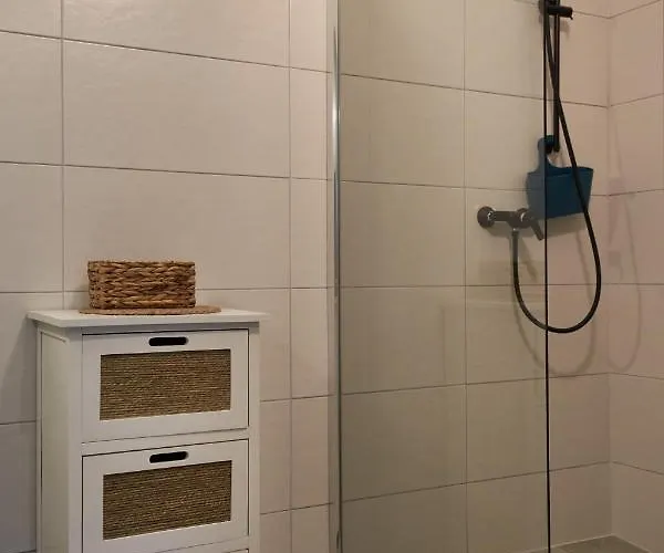 Zoeld Beka Vendeghaz * Komló