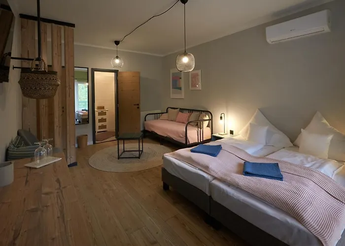 Zoeld Beka Vendeghaz Bed & Breakfast Komló
